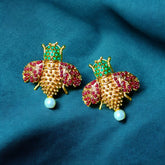 Buzzing Beauty – Bee-Inspired Earrings (GR)